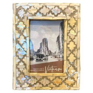 Mother of Pearl Handmade Mosaic Laquer 4x6 Rectangular Frame- Made in Vietnam